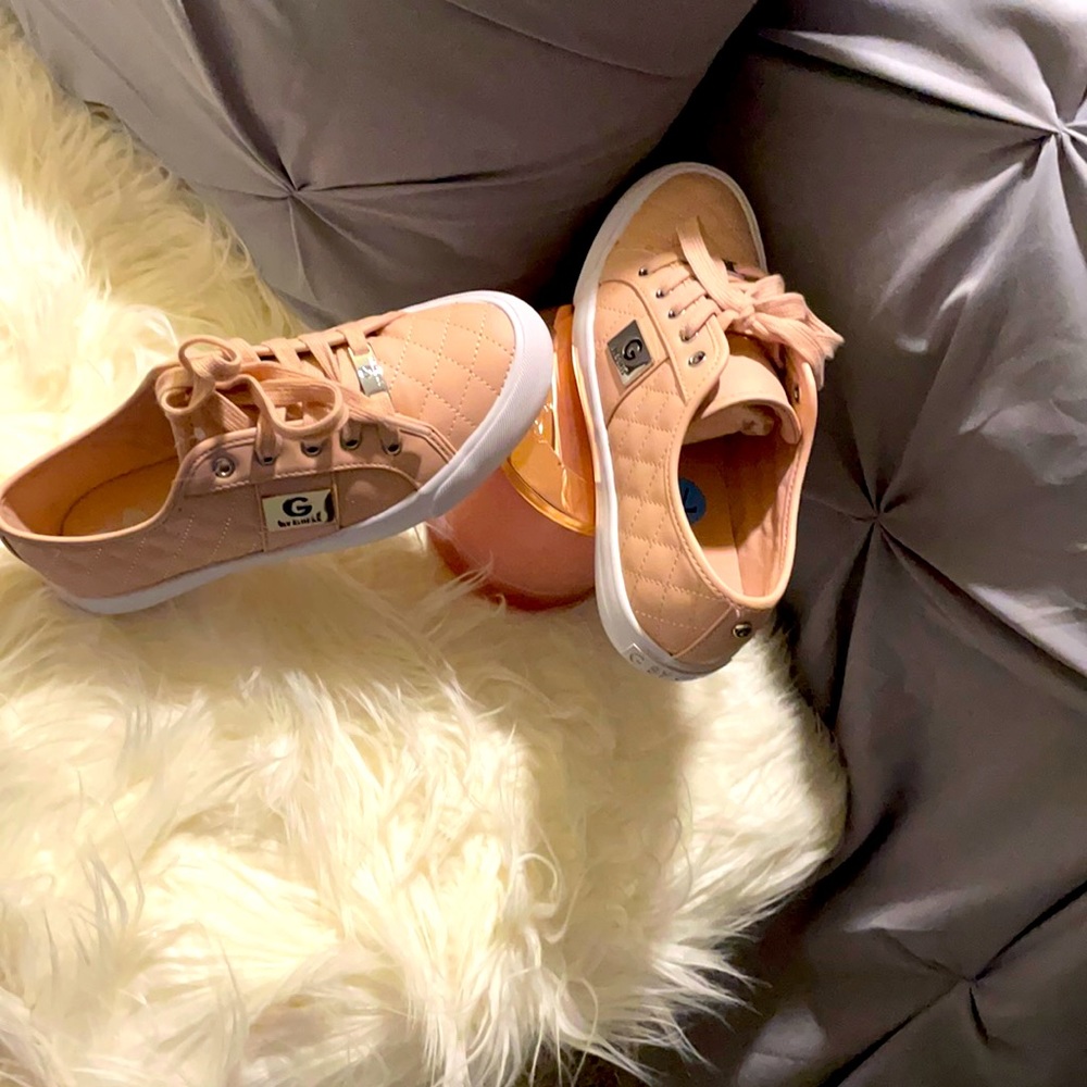Guess Blush colored Quilted Sneakers